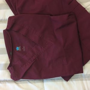 Maevn Eon burgundy scrub set